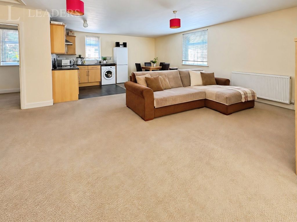 Property photo 2 of 7 Pbox-Img.Png