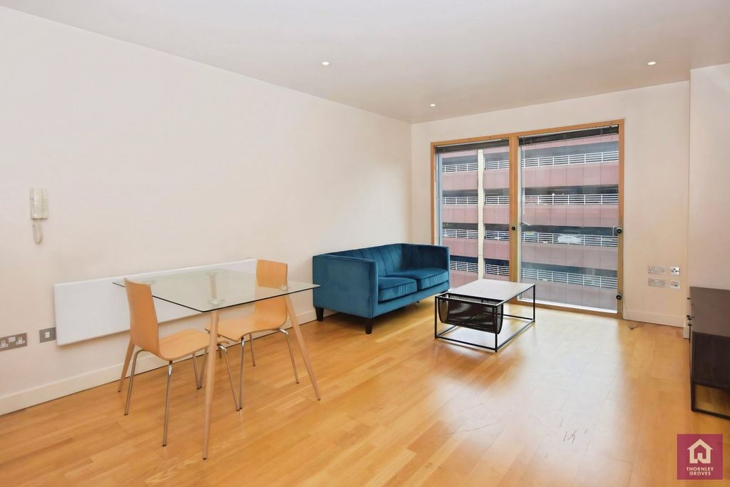 Property photo 2 of 15 Picture No. 31