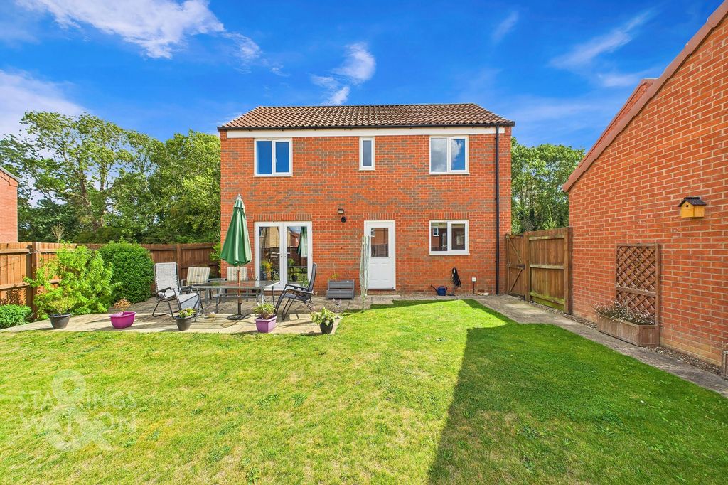 Property photo 1 of 26