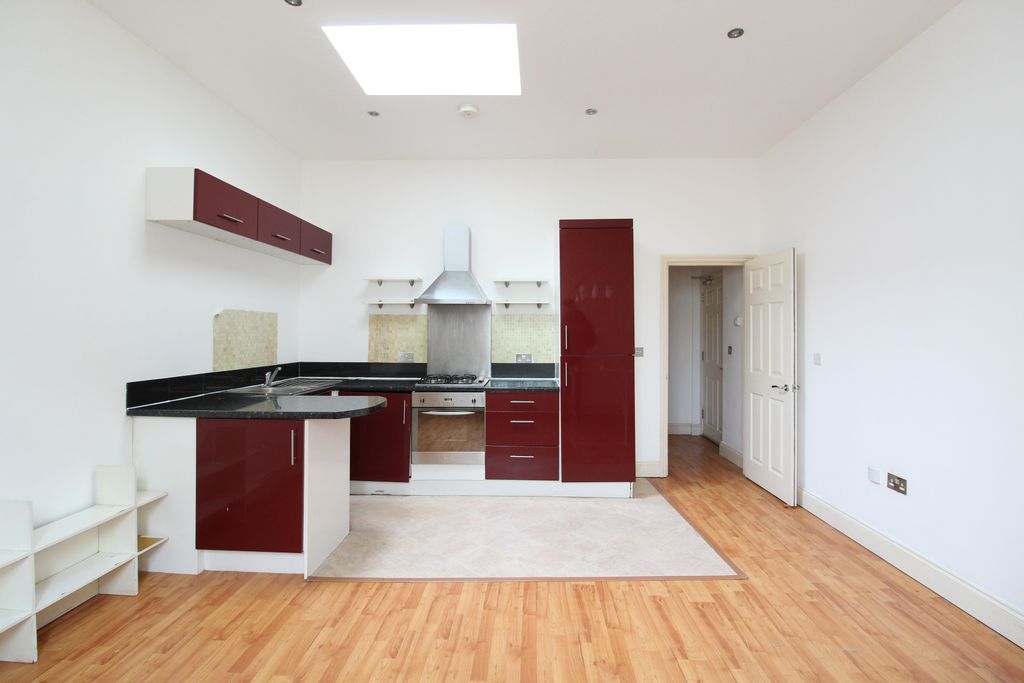 Property photo 1 of 4