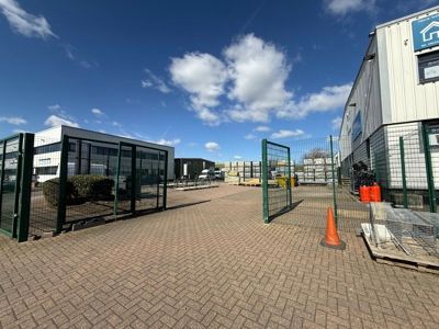 Property photo 3 of 11 Photo 7