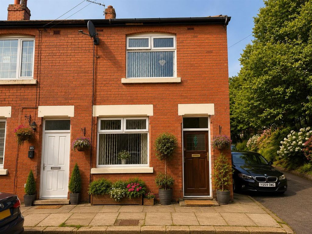 Property photo 3 of 11 1