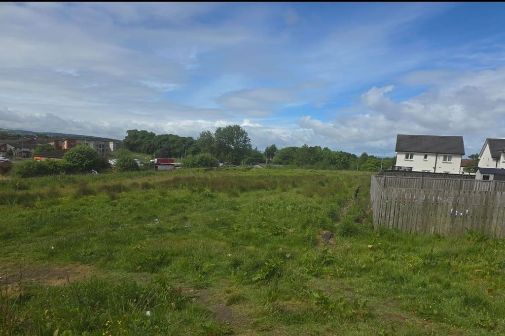 Property photo 3 of 6