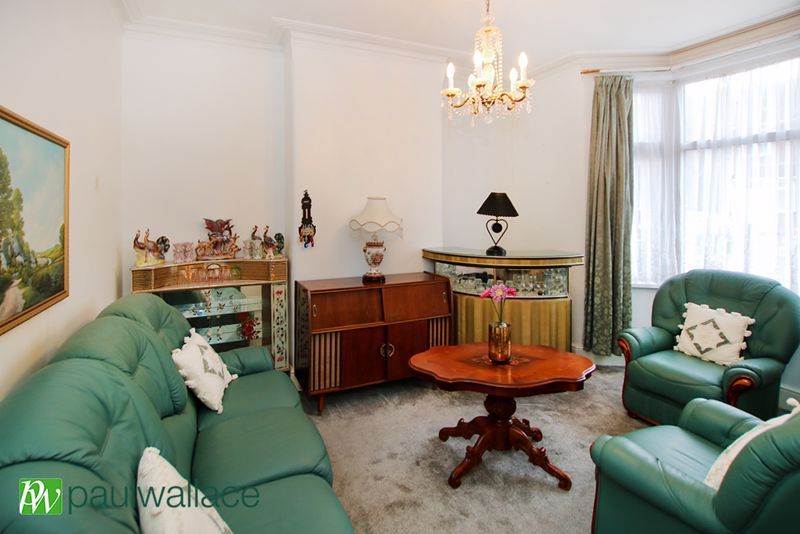 Property photo 2 of 14 Lounge