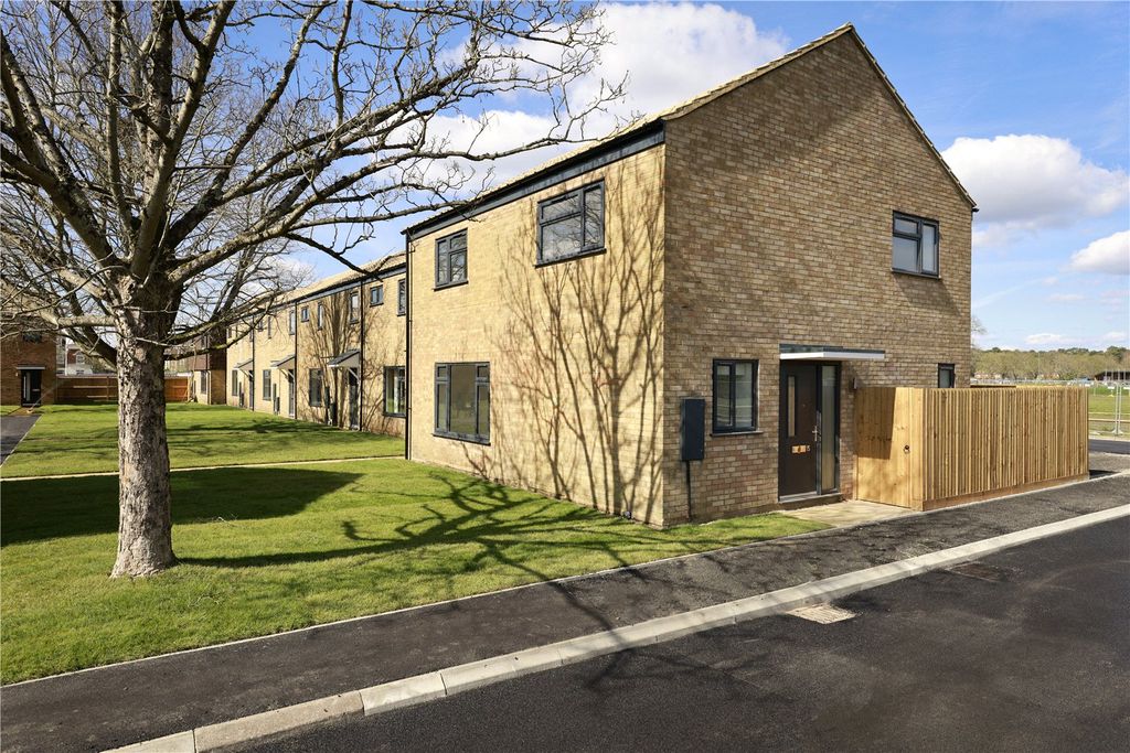 Property photo 1 of 43 Picture No. 38