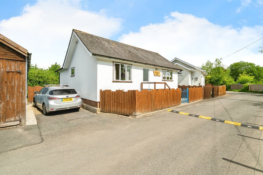 Property photo 1 of 17 Photo