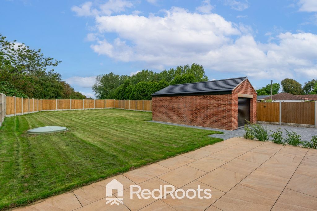 Property photo 3 of 42 4632203