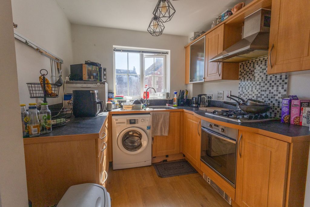 Property photo 2 of 14