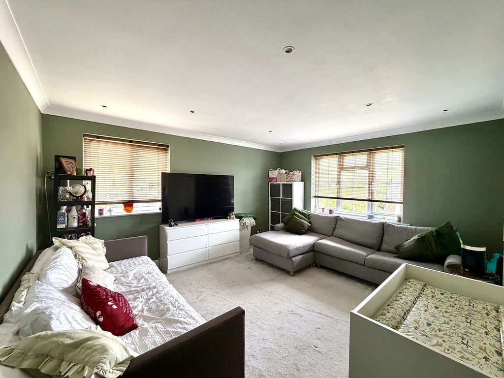 Property photo 2 of 6 Not Specified