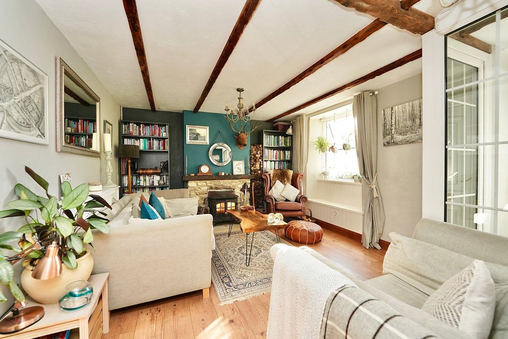 Property photo 2 of 22