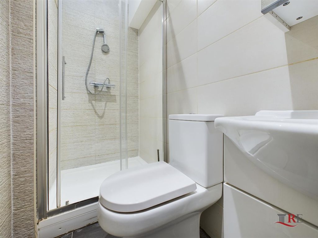 Property photo 3 of 13 Cam02489G0-Pr0049-Still013.Jpg