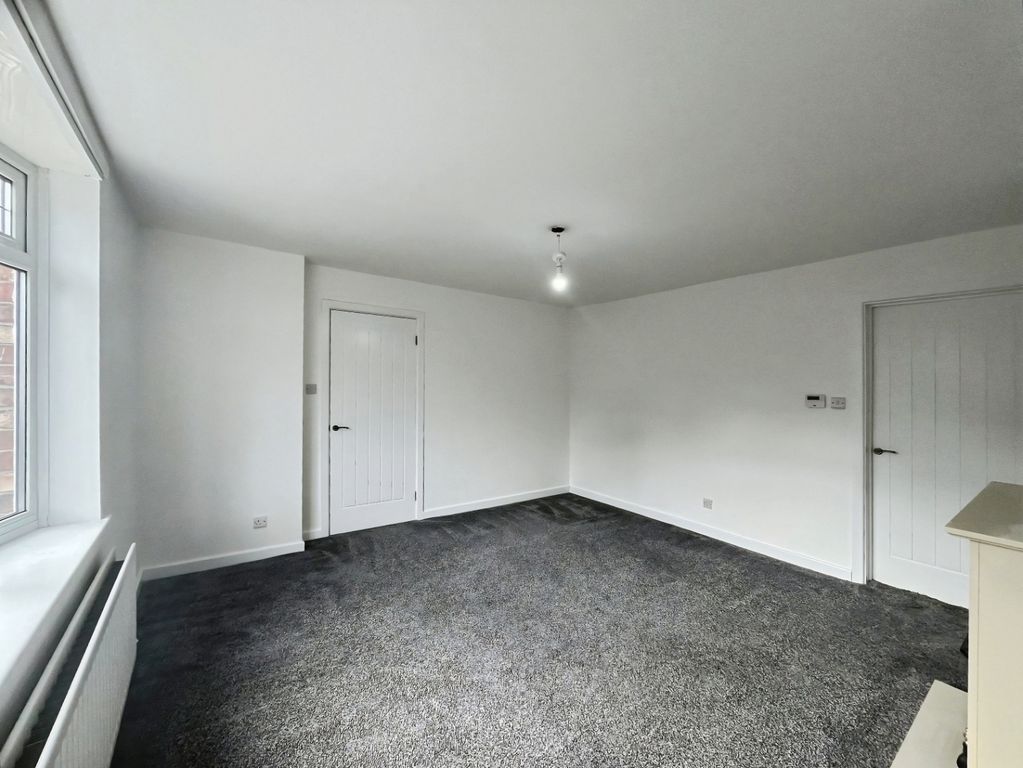 Property photo 3 of 12 Pbox-Img.Jpeg