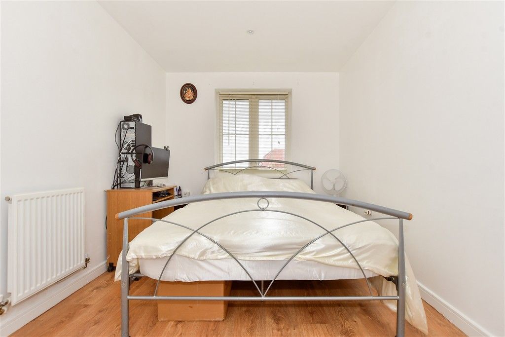 Property photo 3 of 10 Bedroom 1