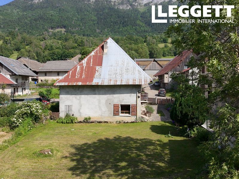 Property photo 2 of 10