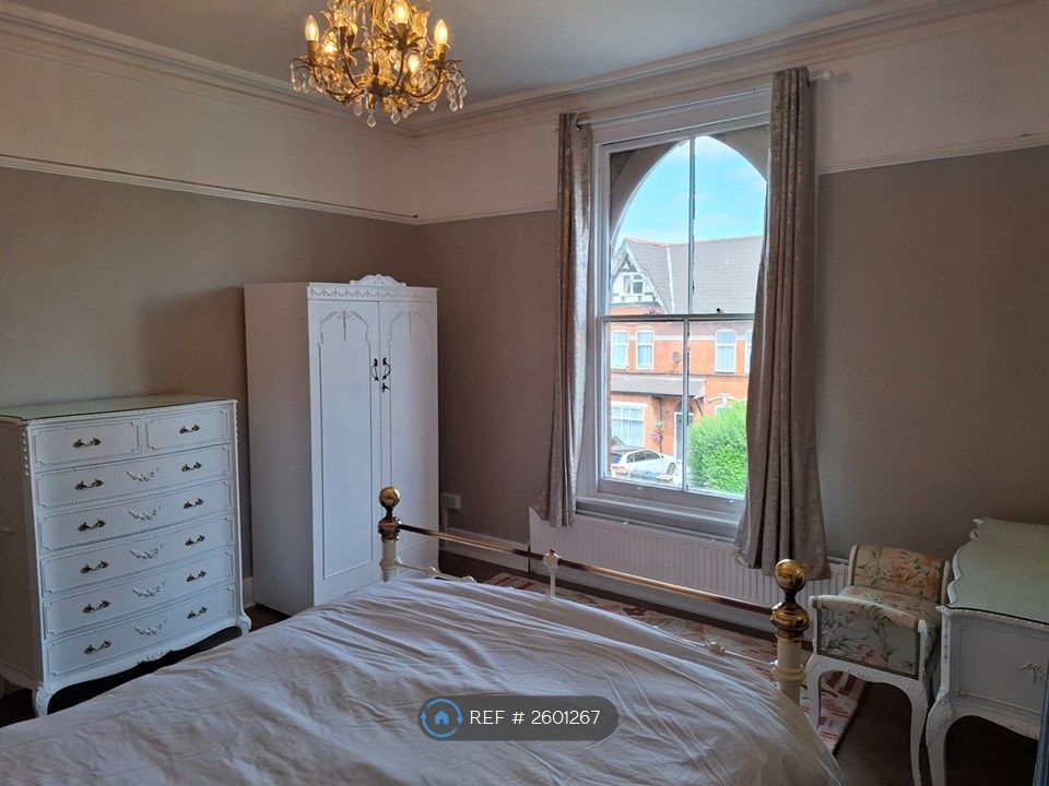 Property photo 3 of 10