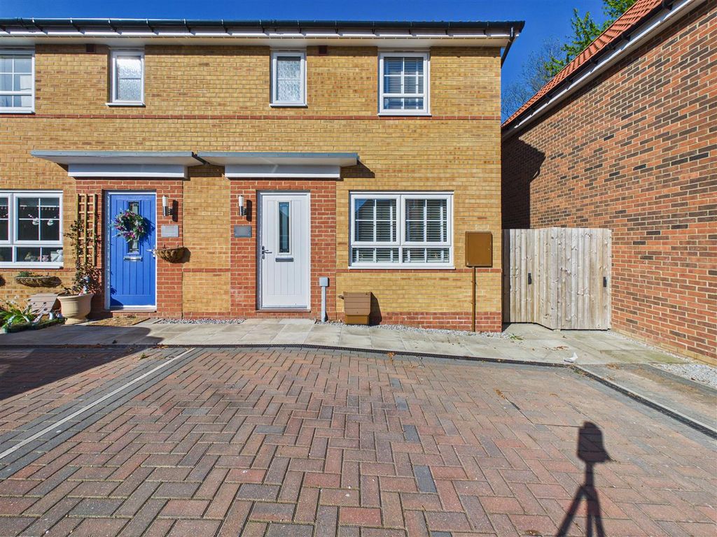 Property photo 1 of 13 Cam05193G0-Pr0146-Still019.Jpg