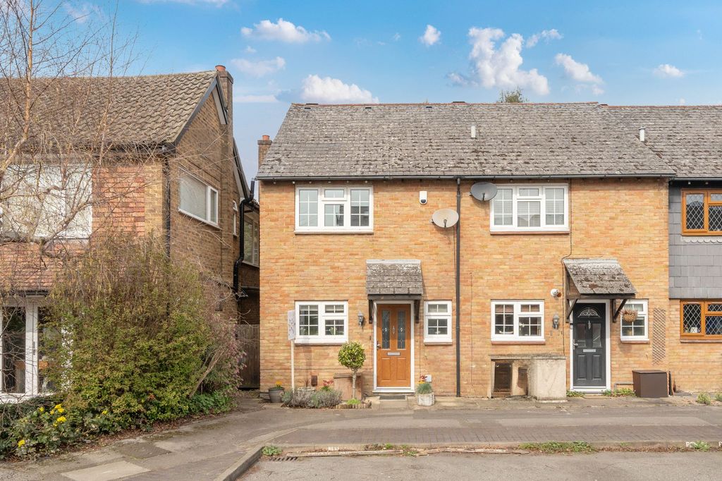 Property photo 1 of 23