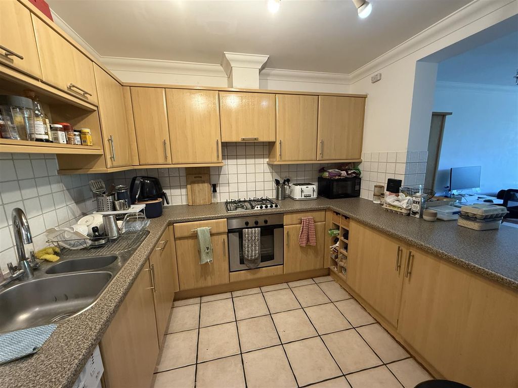 Property photo 3 of 9 Img_5816.Jpg