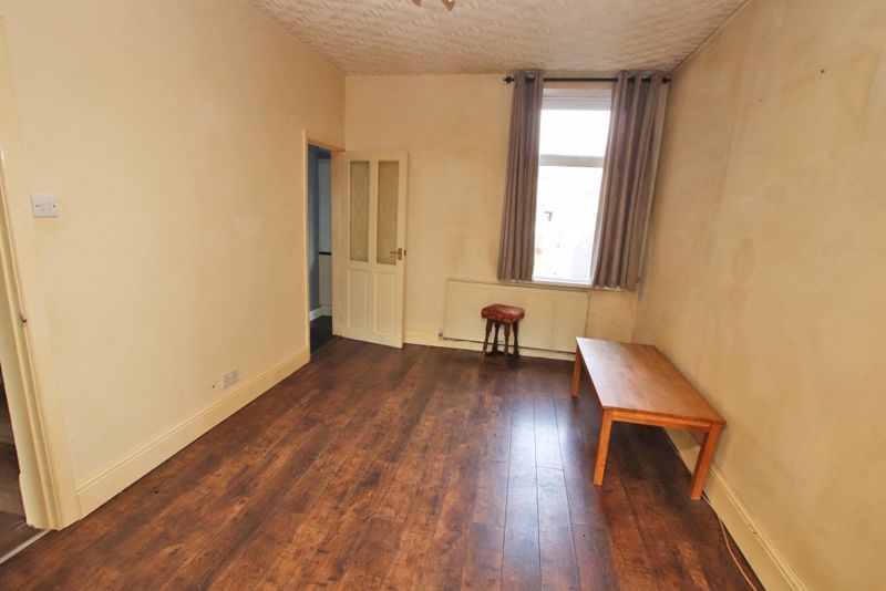 Property photo 3 of 12 Dining Area