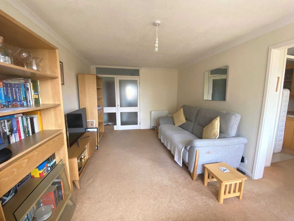 Property photo 3 of 8