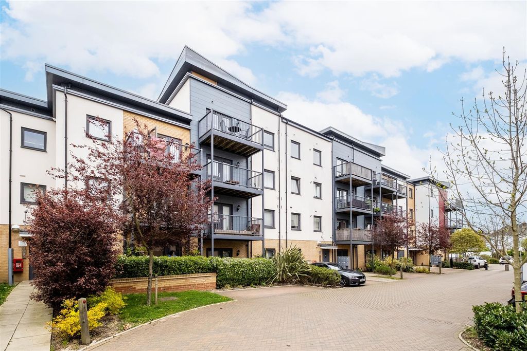 Property photo 1 of 10