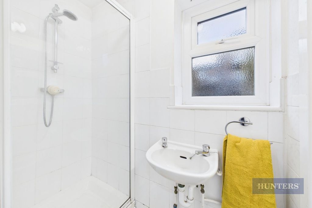 Property photo 2 of 9 Cam05152G0-Pr0334-Still001.Jpg