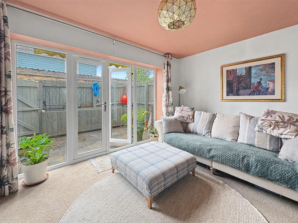 Property photo 2 of 13 2 - Picture No. 32