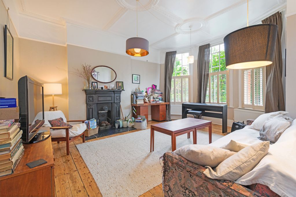 Property photo 2 of 16 Reception Room