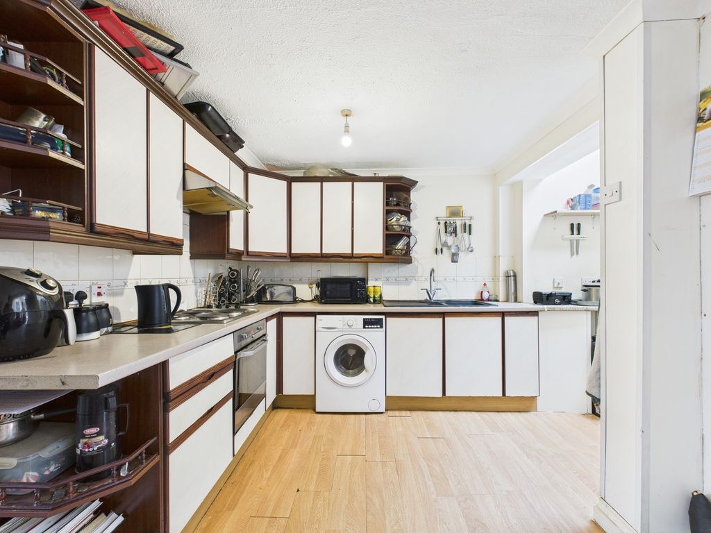 Property photo 3 of 17 Kitchen/Diner