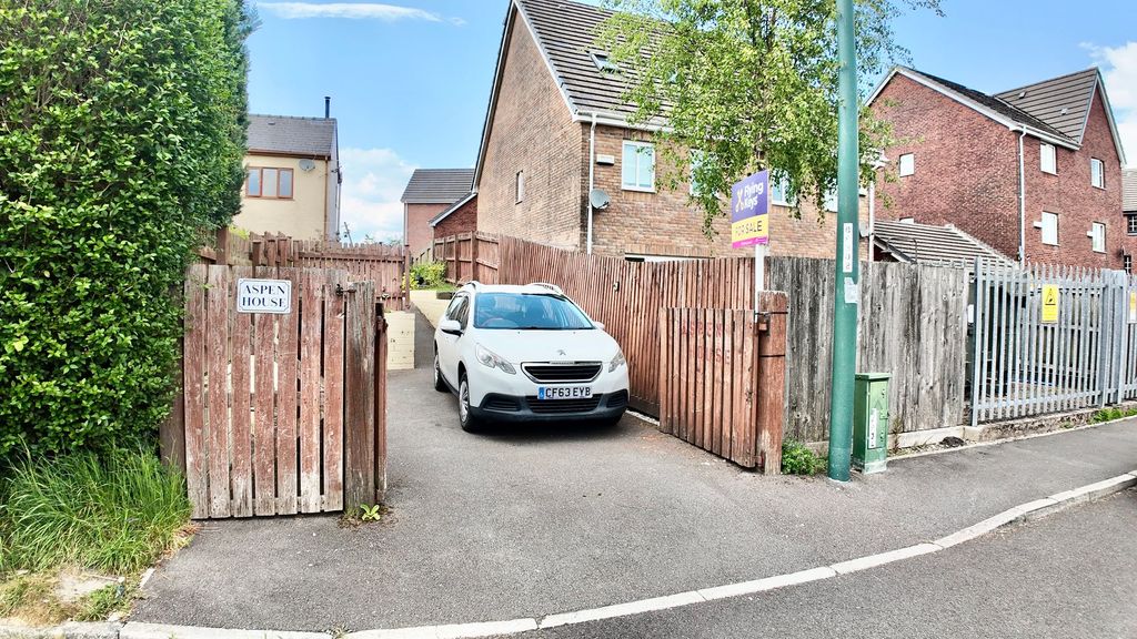 Property photo 2 of 58
