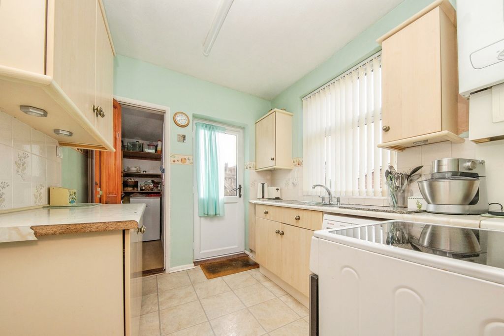 Property photo 3 of 16 Pbox-Img.Jpg