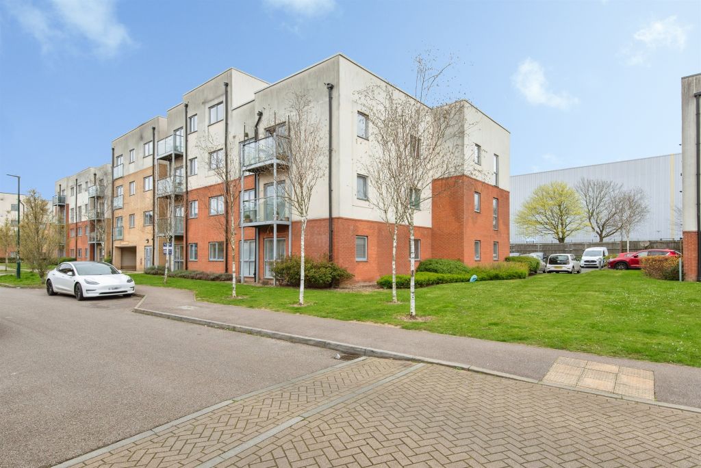 Property photo 1 of 12