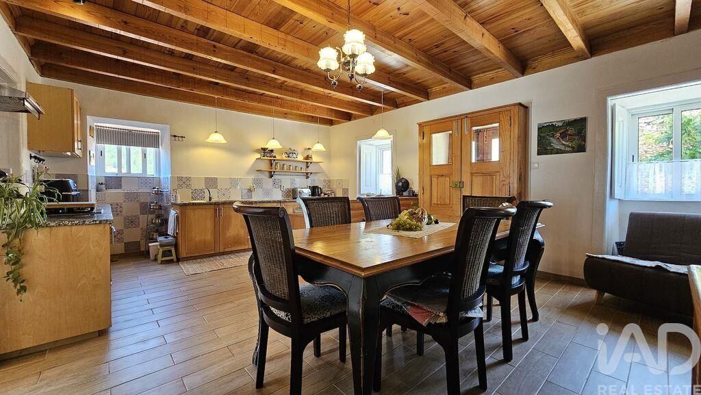 Property photo 1 of 40