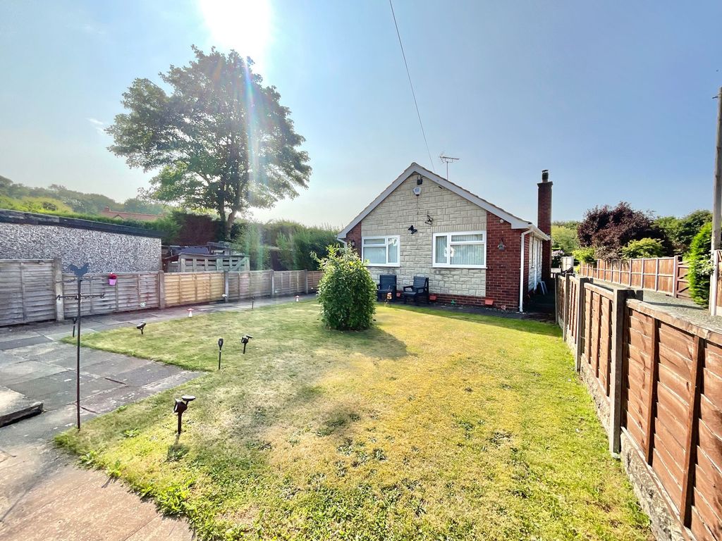Property photo 2 of 27