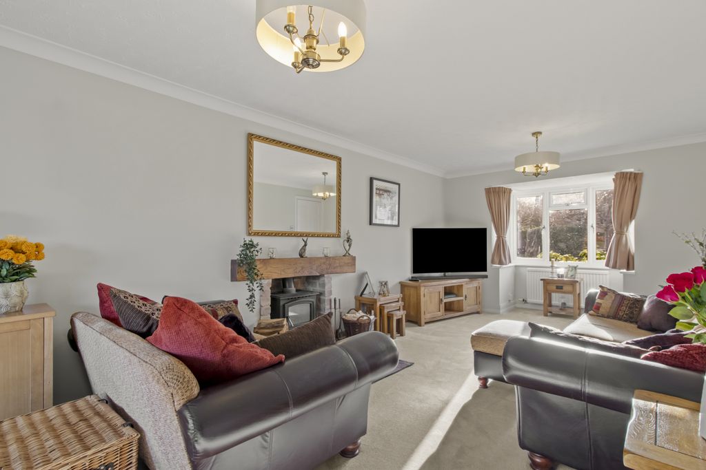 Property photo 2 of 38 Gallery