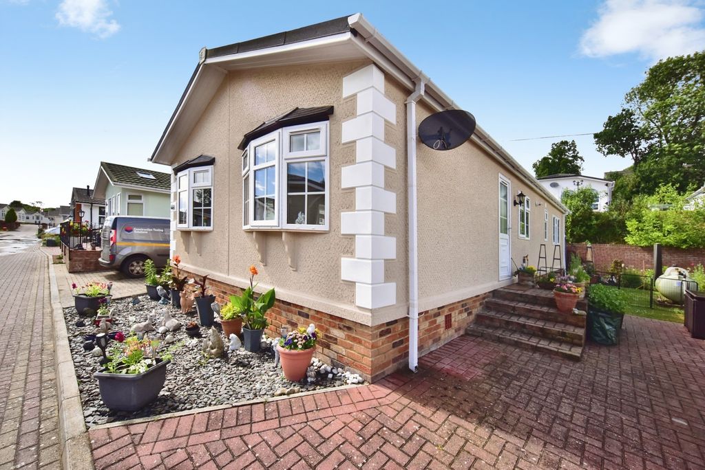 Property photo 2 of 20 Pbox-Img.Jpg