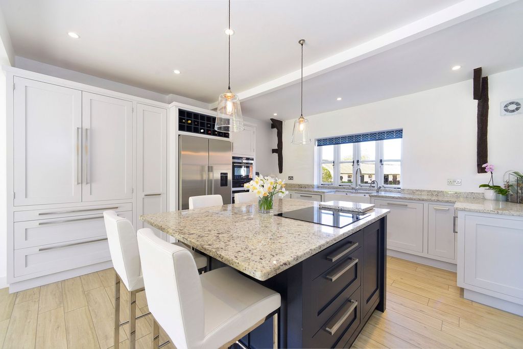 Property photo 2 of 29 Photo 18