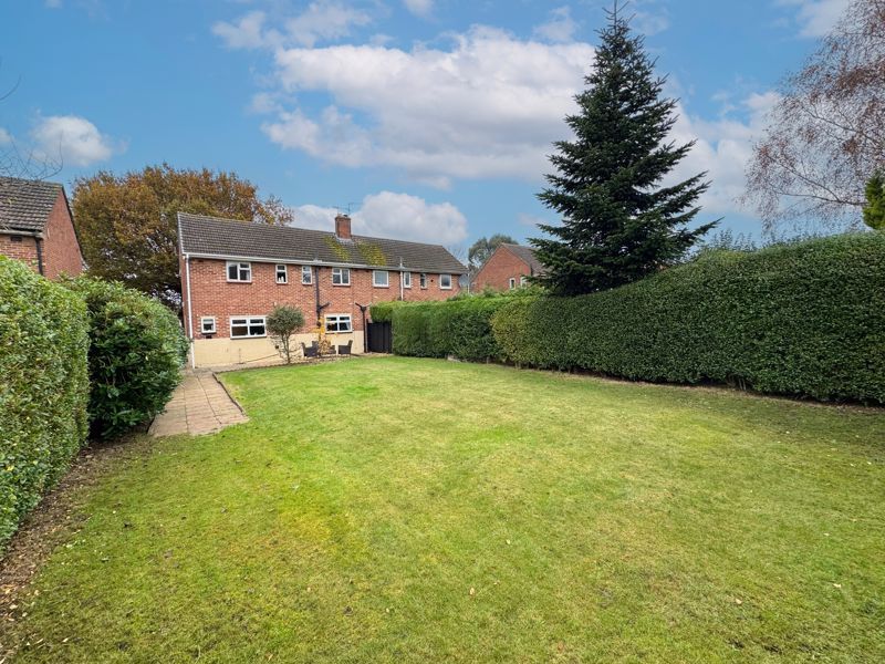 Property photo 2 of 14 Garden