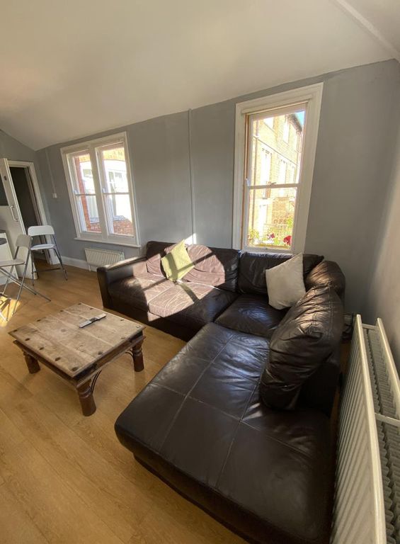 Property photo 2 of 13 Reception