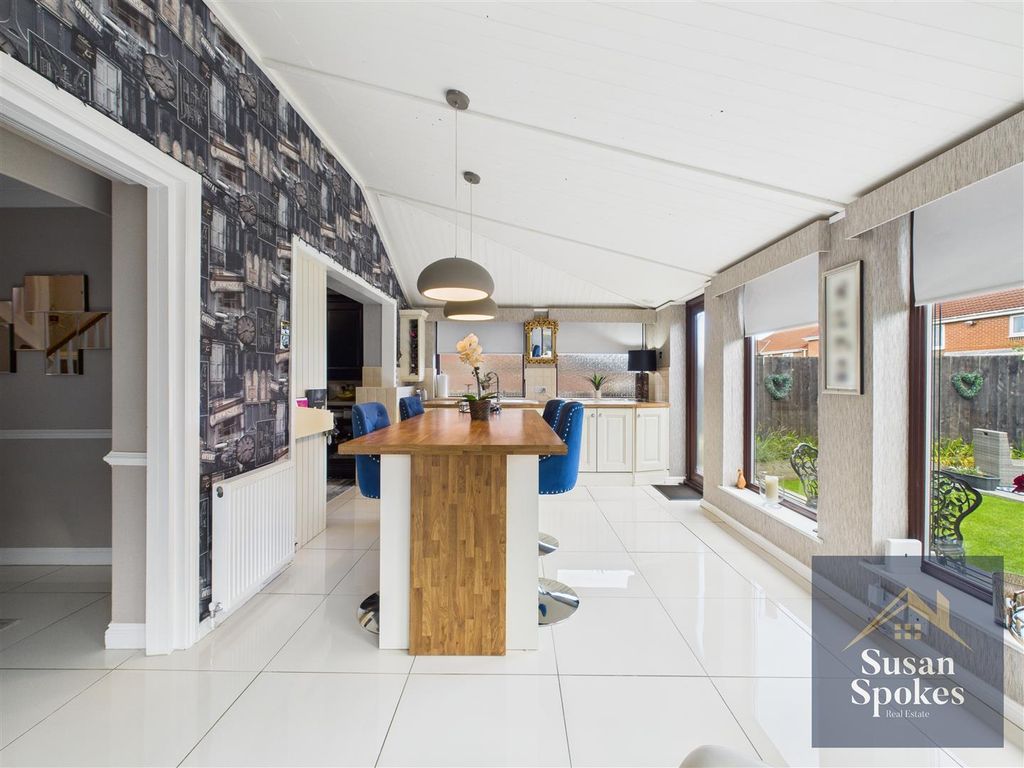 Property photo 3 of 25 Cam01858G0-Pr0171-Still011.Jpg