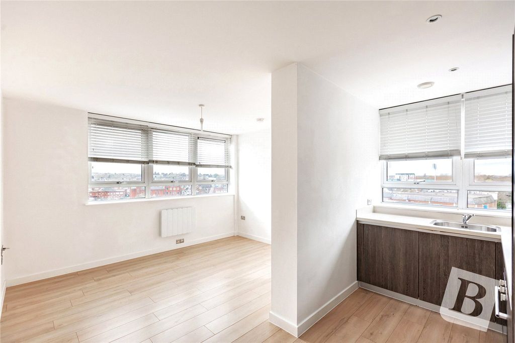 Property photo 2 of 11 Picture No. 08