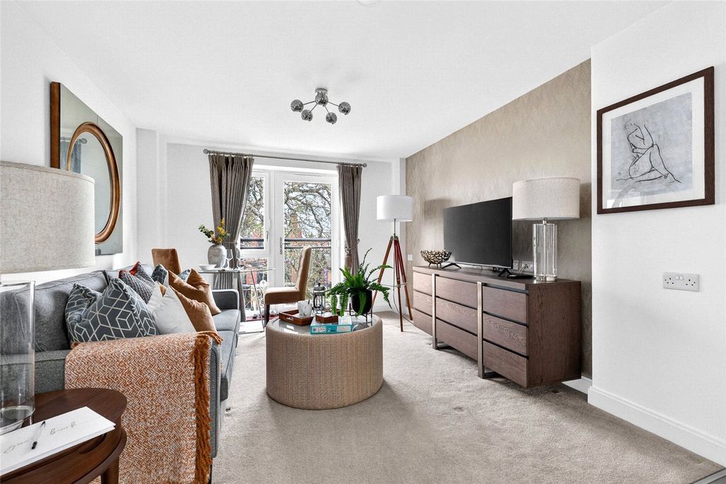 Property photo 2 of 28 Picture No. 06