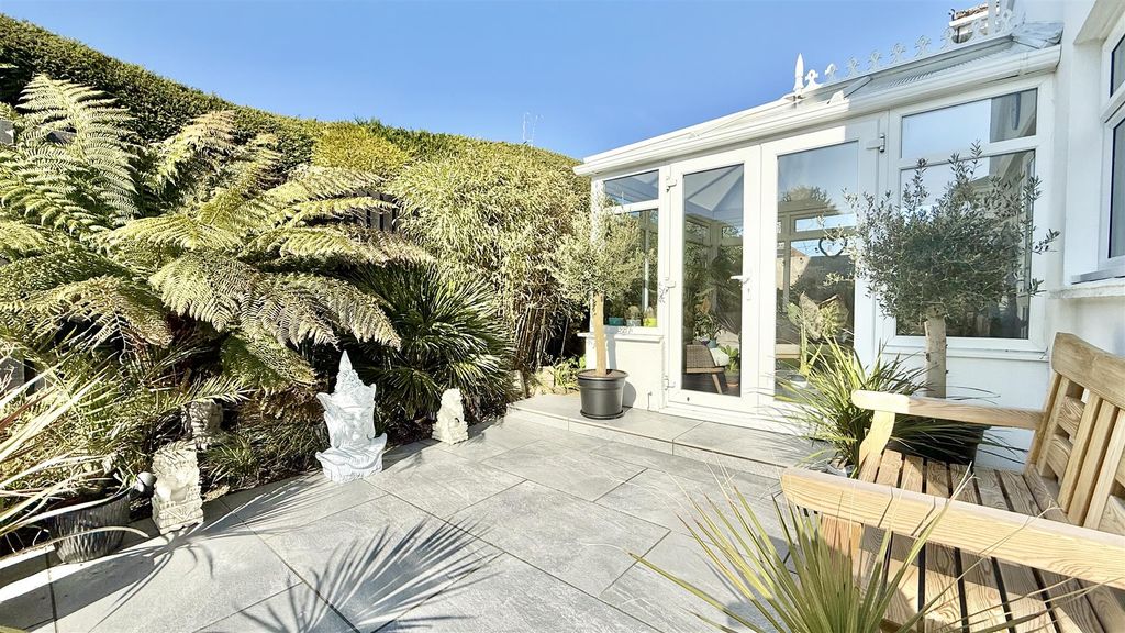 Property photo 3 of 16 Img_8871.Jpg