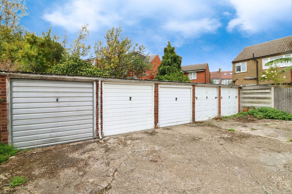 Property photo 2 of 9 Picture No. 05