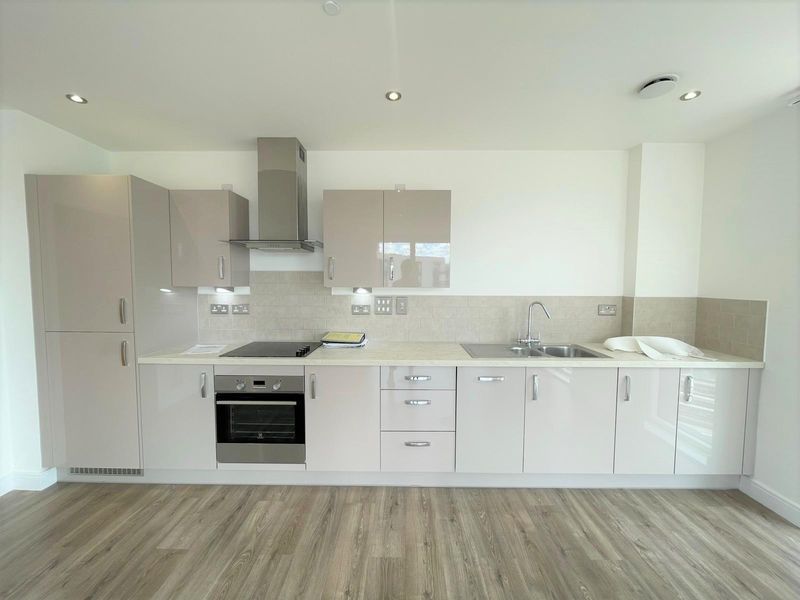 Property photo 2 of 7 Photo 3