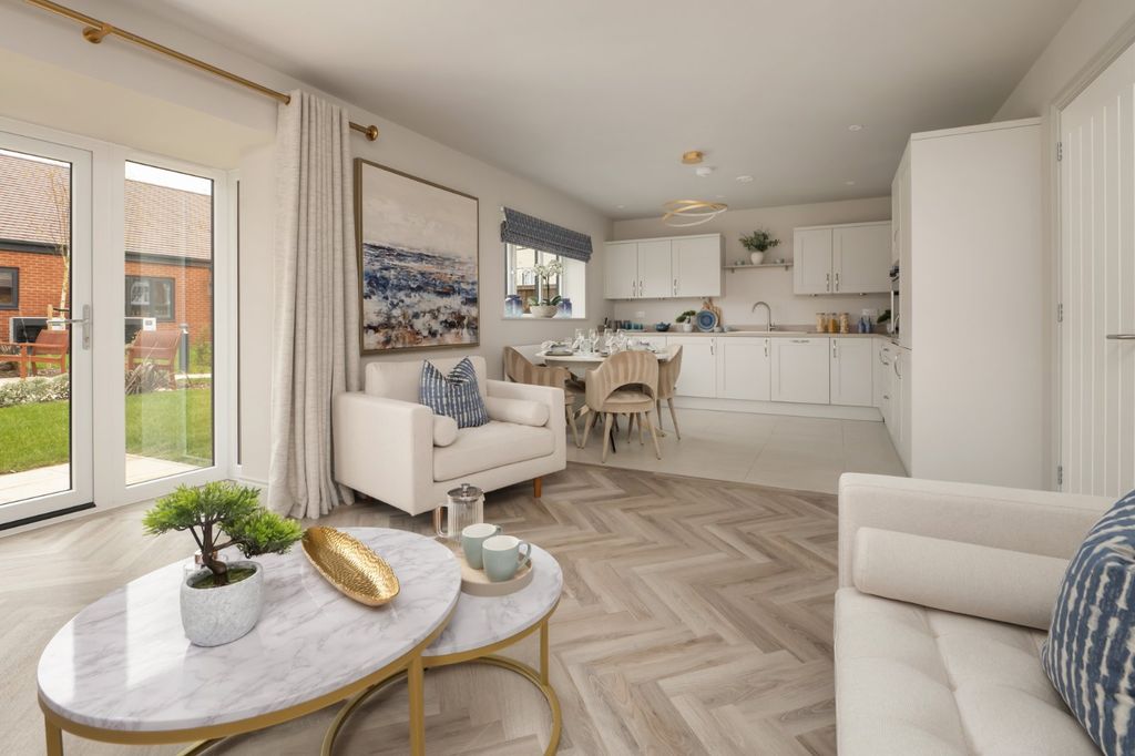 Property photo 2 of 16 Show Home