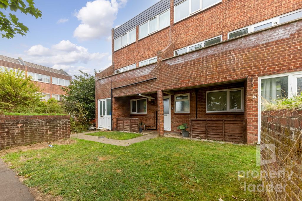 Property photo 1 of 18 Pl