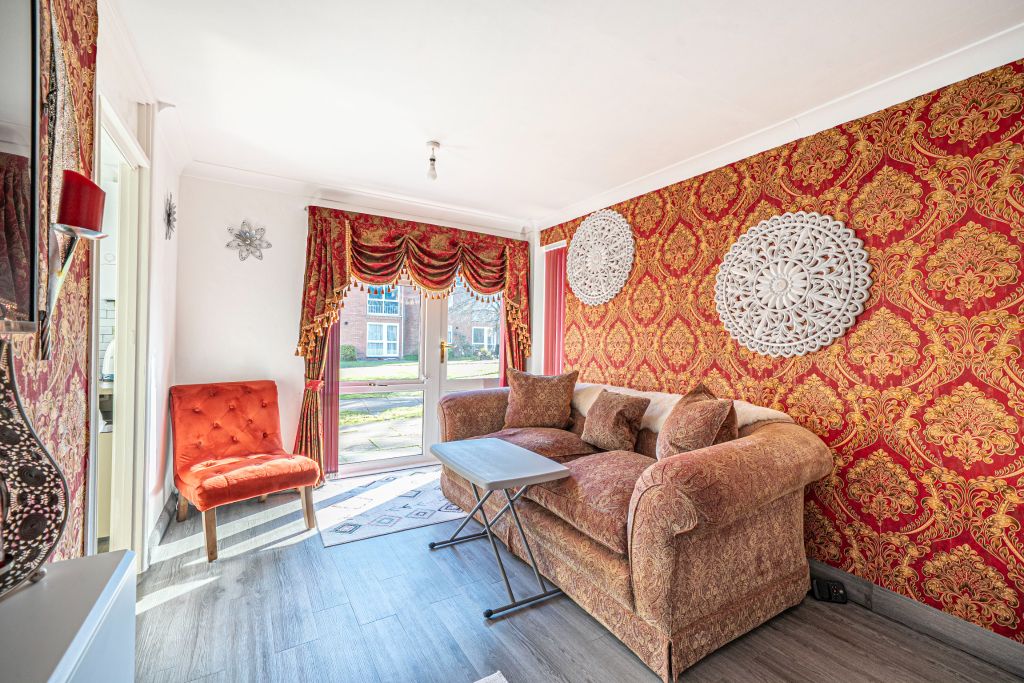 Property photo 3 of 21