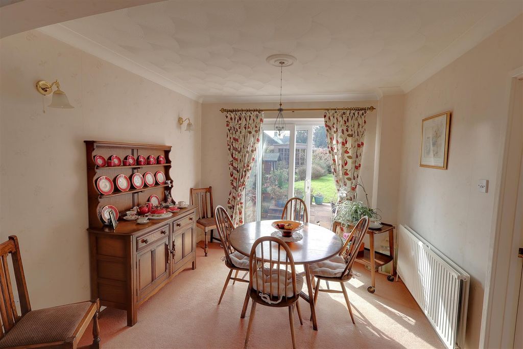 Property photo 3 of 16 Img_8370-Img_8372.Jpg