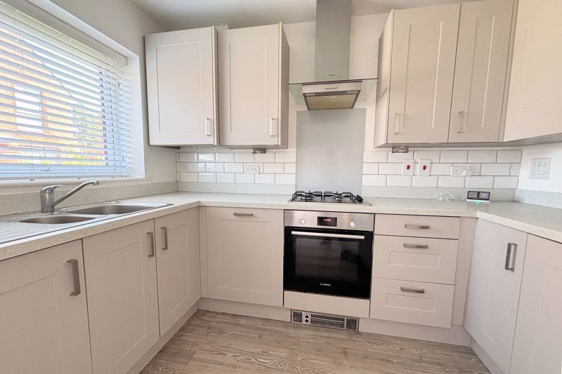 Property photo 2 of 10 Kitchen